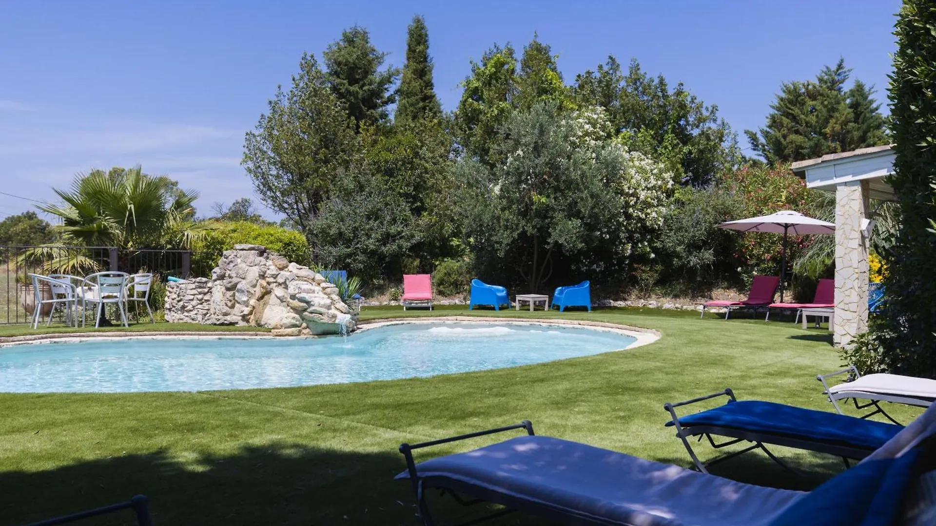 Luxury tent Roulotte Chez Manon En Luberon Hotel Lagnes