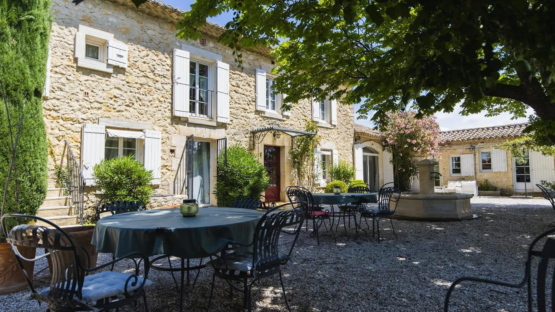 Roulotte Chez Manon En Luberon Hotel Lagnes